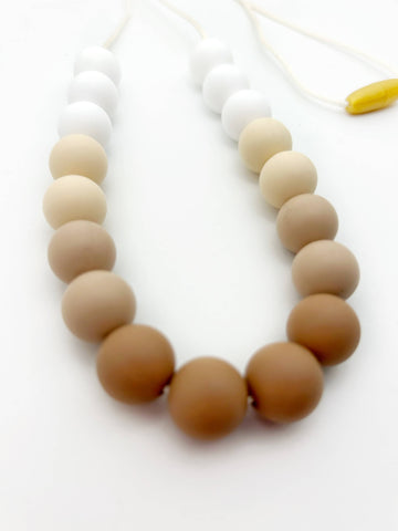 The Savanah - Teething Nursing Necklace for Mama