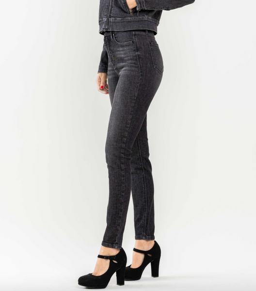 Judy Blue Black Wash Skinny Jeans