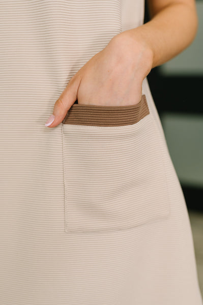 Online Exclusive | Your Place Or Mine Contrast Detail Midi Dress