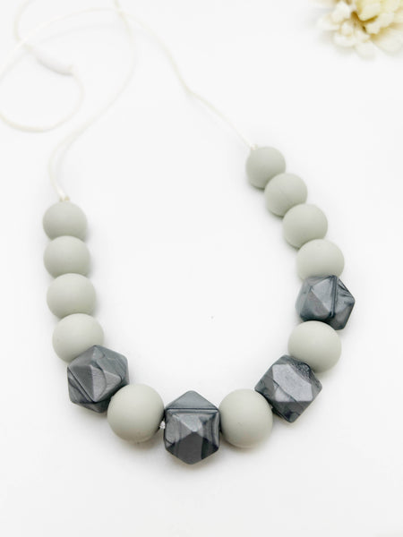 The Aster - Teething Necklace for Mama