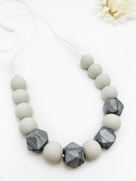 The Aster - Teething Necklace for Mama