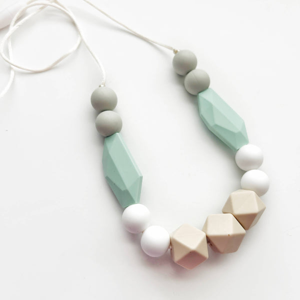 The Faye - Teething Necklace for Mama