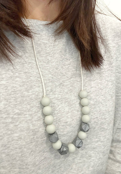 The Aster - Teething Necklace for Mama