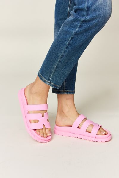 On Wednesdays We Wear Pink Sandals