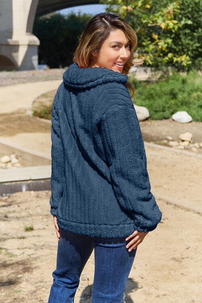 Plush Pullover With Pockets [5 Colors]