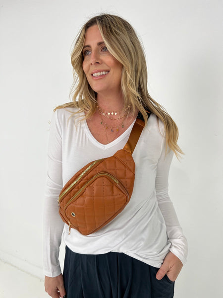 The Amber Bag: Rhombus Pattern Belt Bag 2 Colors