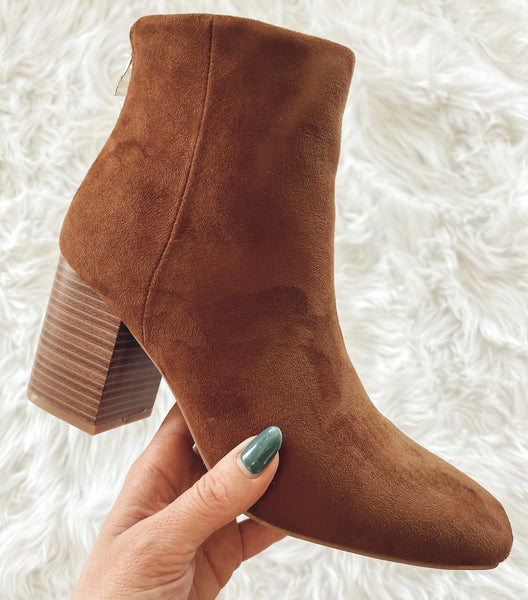 Tobacco Snip Toe Booties