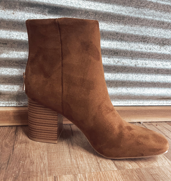 Tobacco Snip Toe Booties