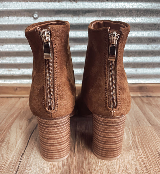 Tobacco Snip Toe Booties